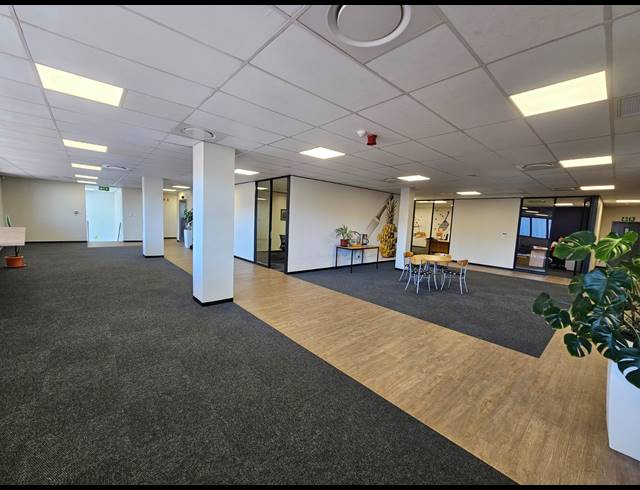 6,939M² WAREHOUSE TO LET IN NORTH RIDING
